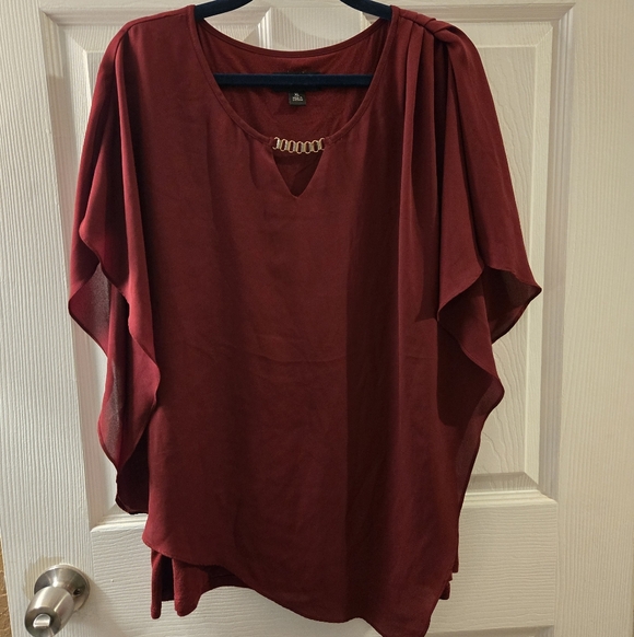 AGB Tops - Elegant Burgundy Women's Top